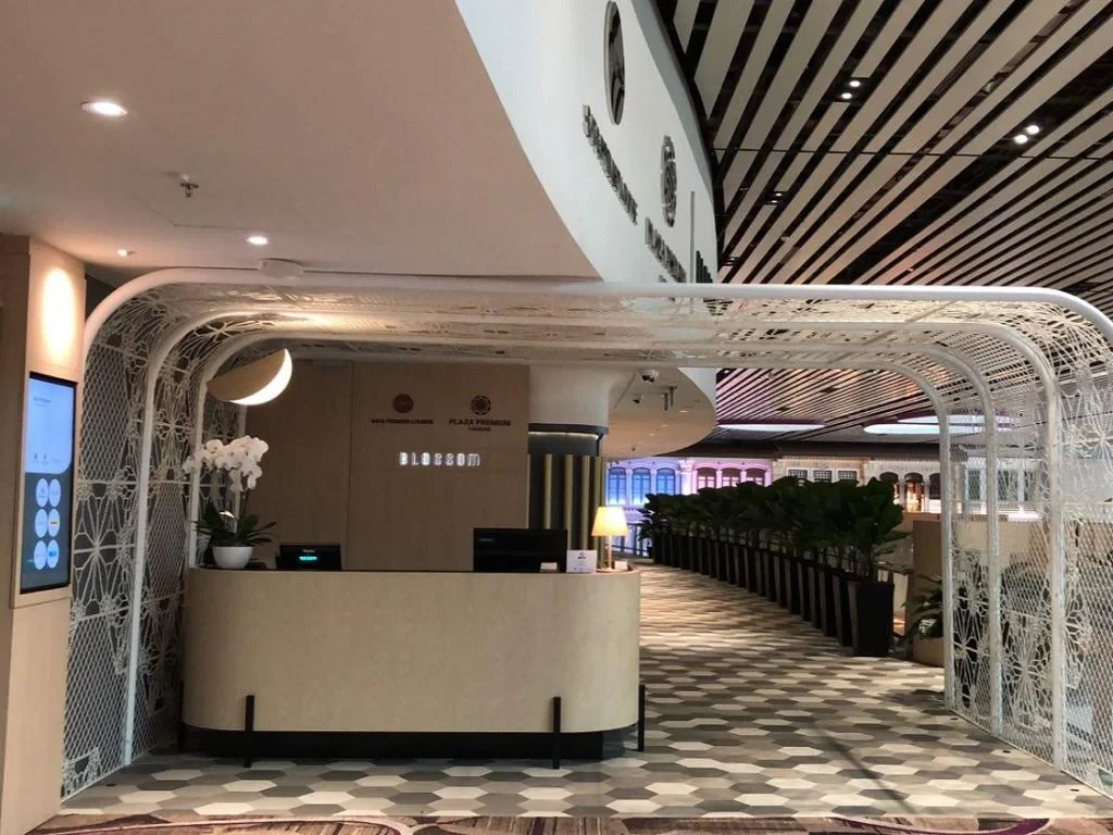 Blossom SATS X Plaza Premium Lounge - T4 International Departures