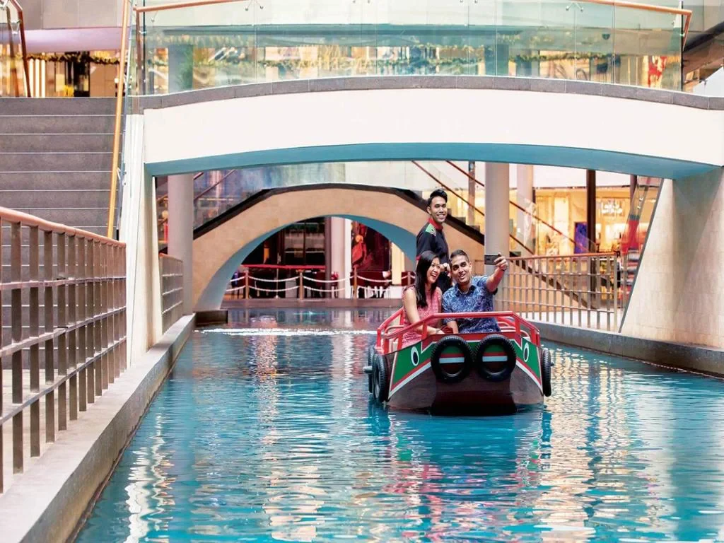 Marina Bay Sands - Sampan Rides