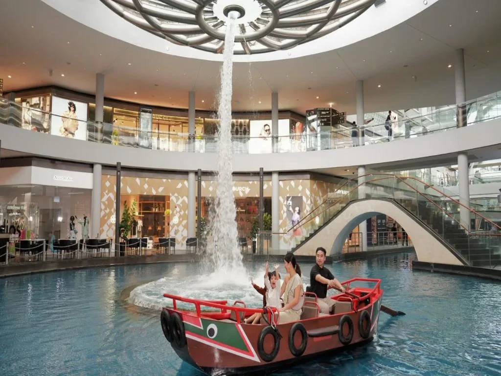 Marina Bay Sands - Sampan Rides - Photo 4