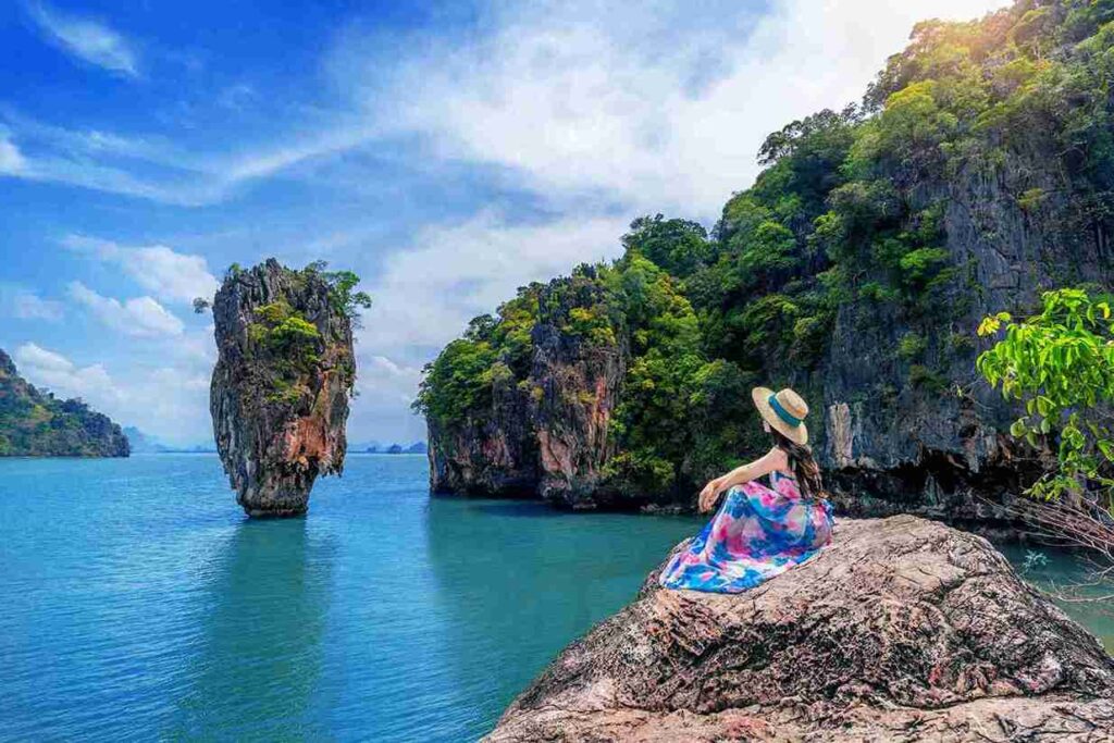<a href="https://www.freepik.com/free-photo/beautiful-girl-sitting-rock-james-bond-island-phang-nga-thailand_13573592.htm#fromView=search&page=1&position=0&uuid=e60d998d-d731-47dd-add9-f56c8b3e8a48">Image by tawatchai07 on Freepik</a>